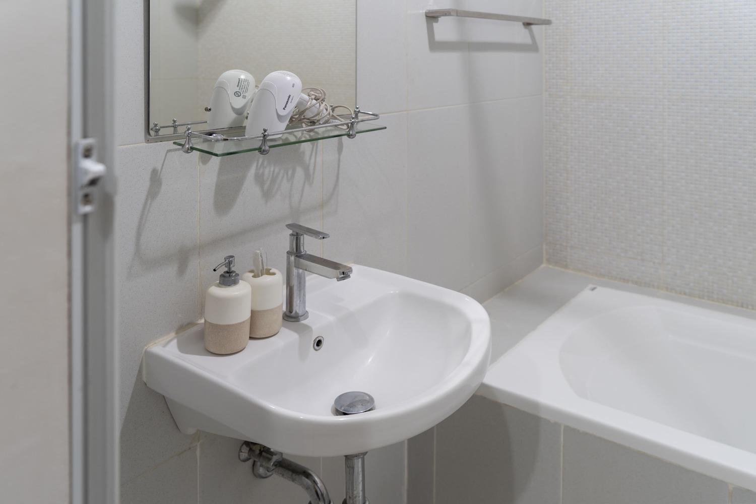 Cove Mk House Senopati Hotel Джакарта Екстериор снимка